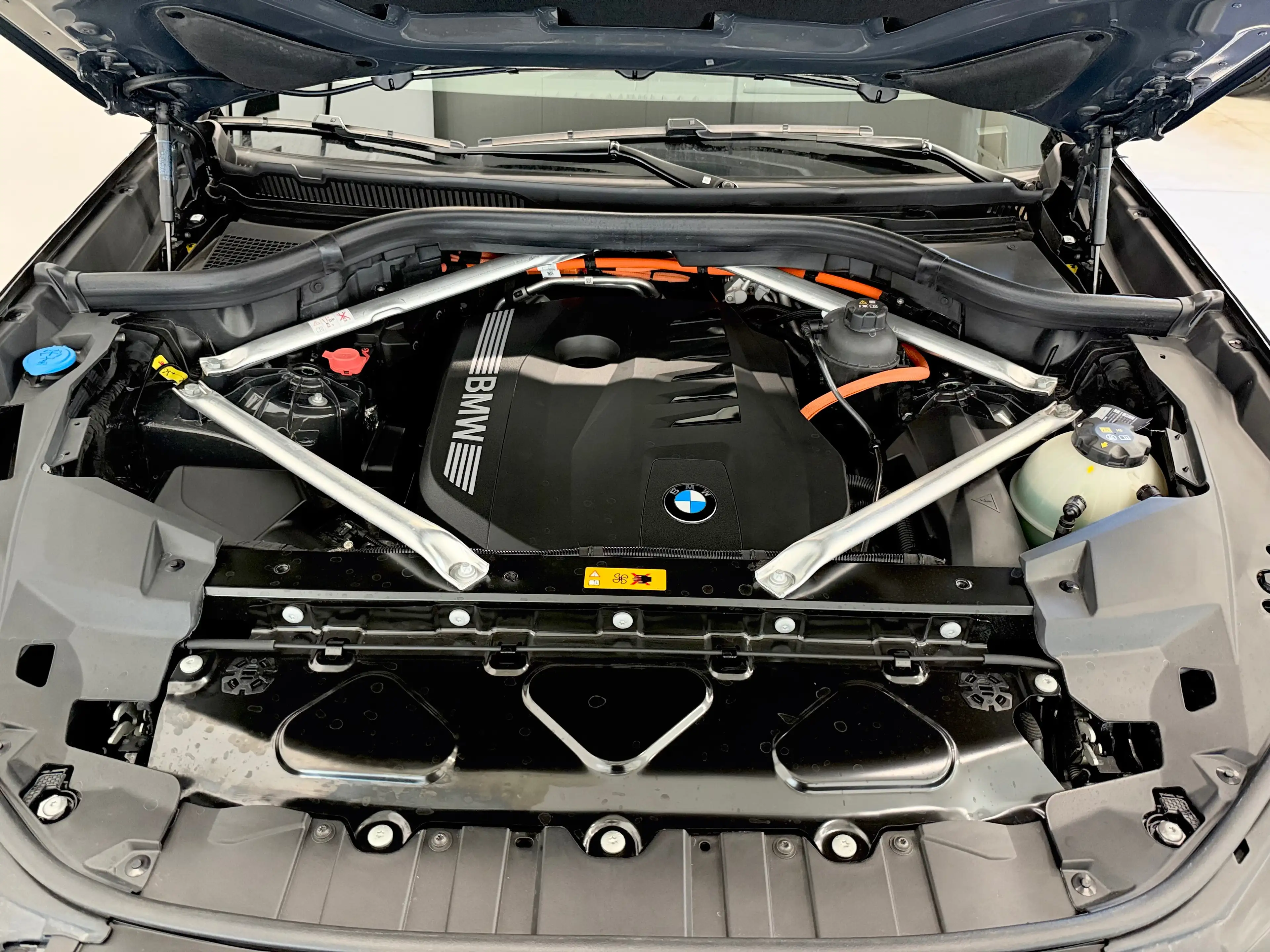 BMW X5 xDrive50e,M-Sportpaket-Pro,SkyLounge,AHK,Carbon,Luftf.,Sitzlüftung,22"Alu — photo 50