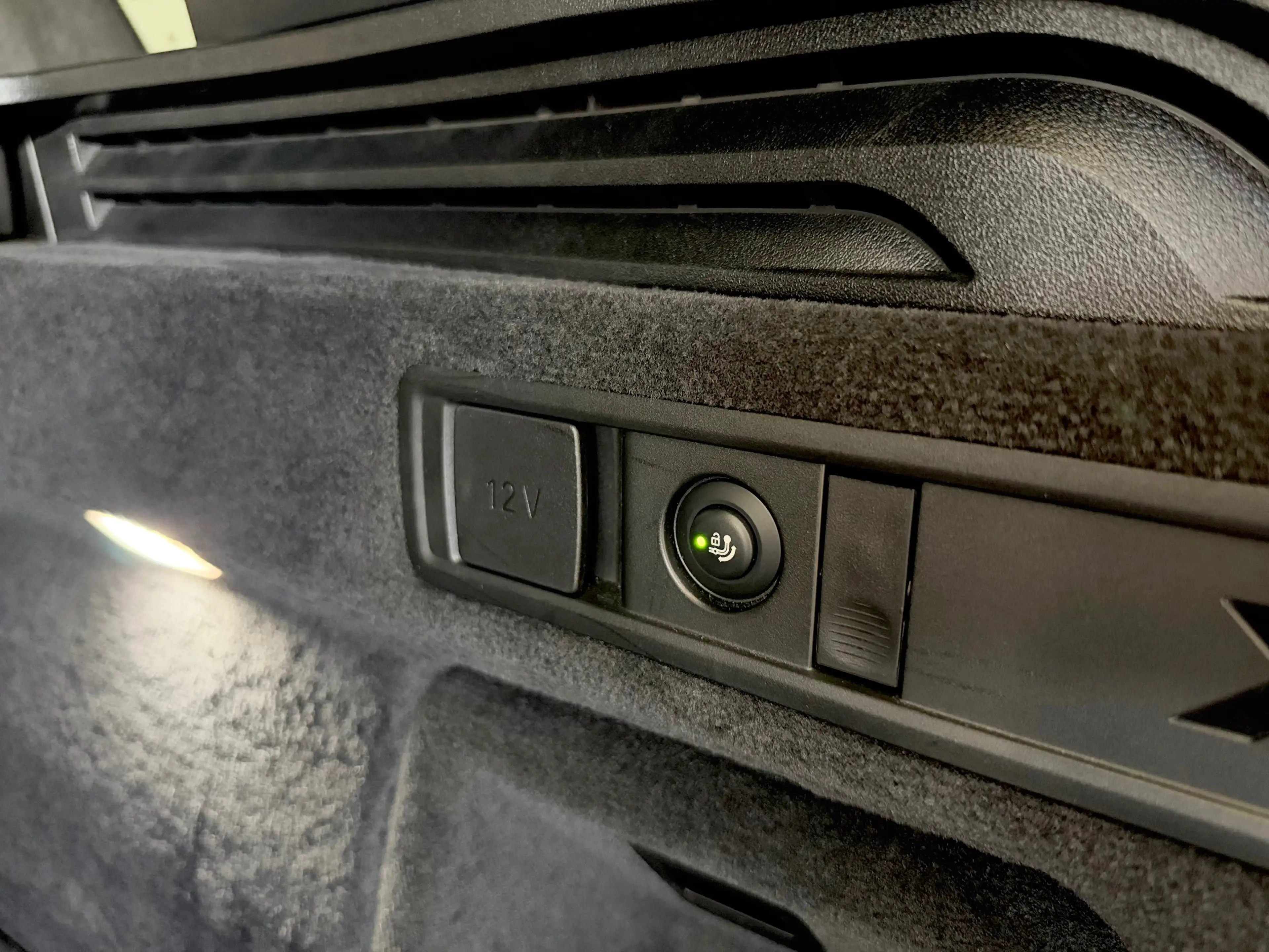 BMW X5 xDrive50e,M-Sportpaket-Pro,SkyLounge,AHK,Carbon,Luftf.,Sitzlüftung,22"Alu — photo 29