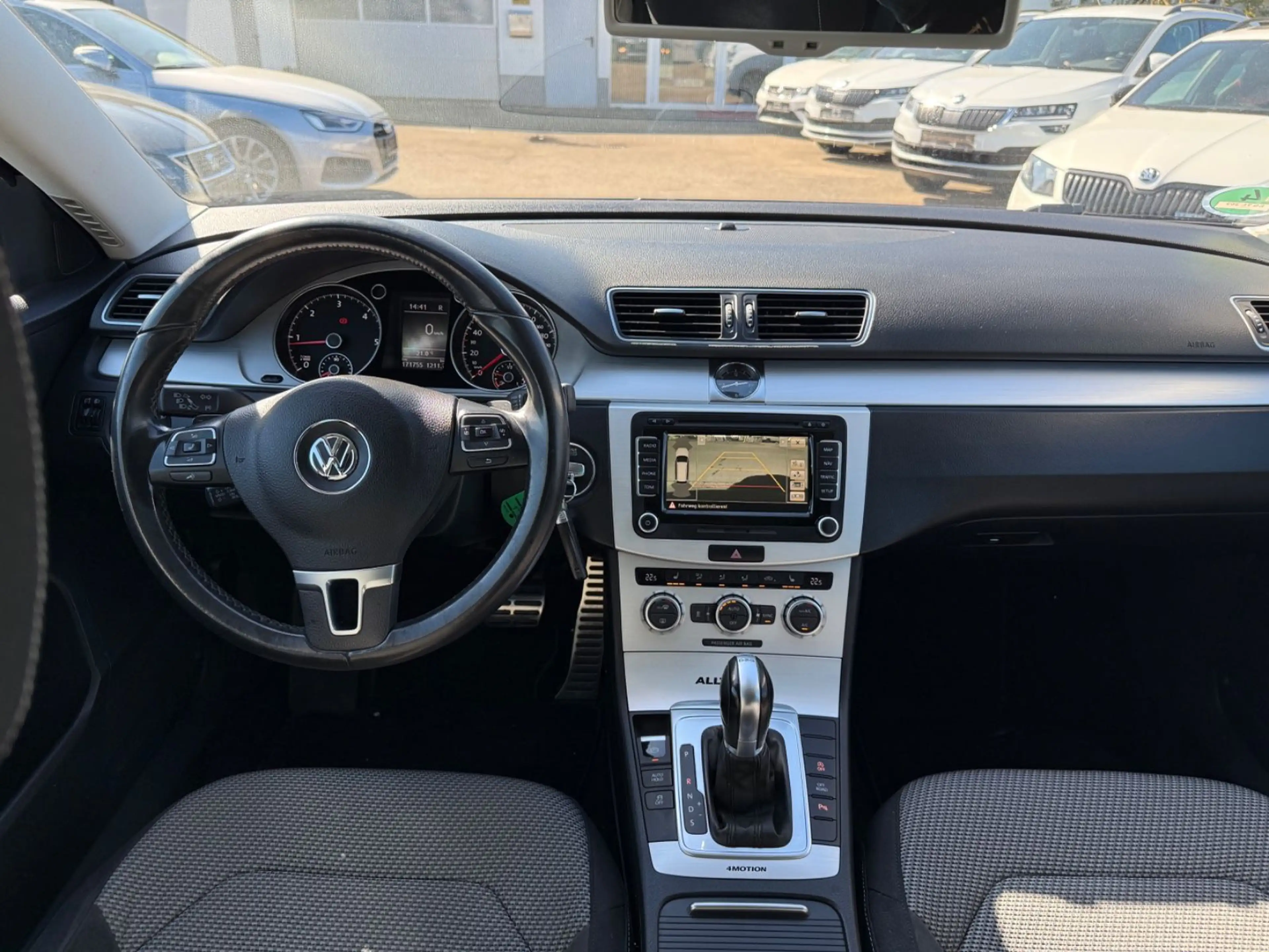 Volkswagen Passat Alltrack Variant Basis BMT 4Motion-DSG- — photo 14