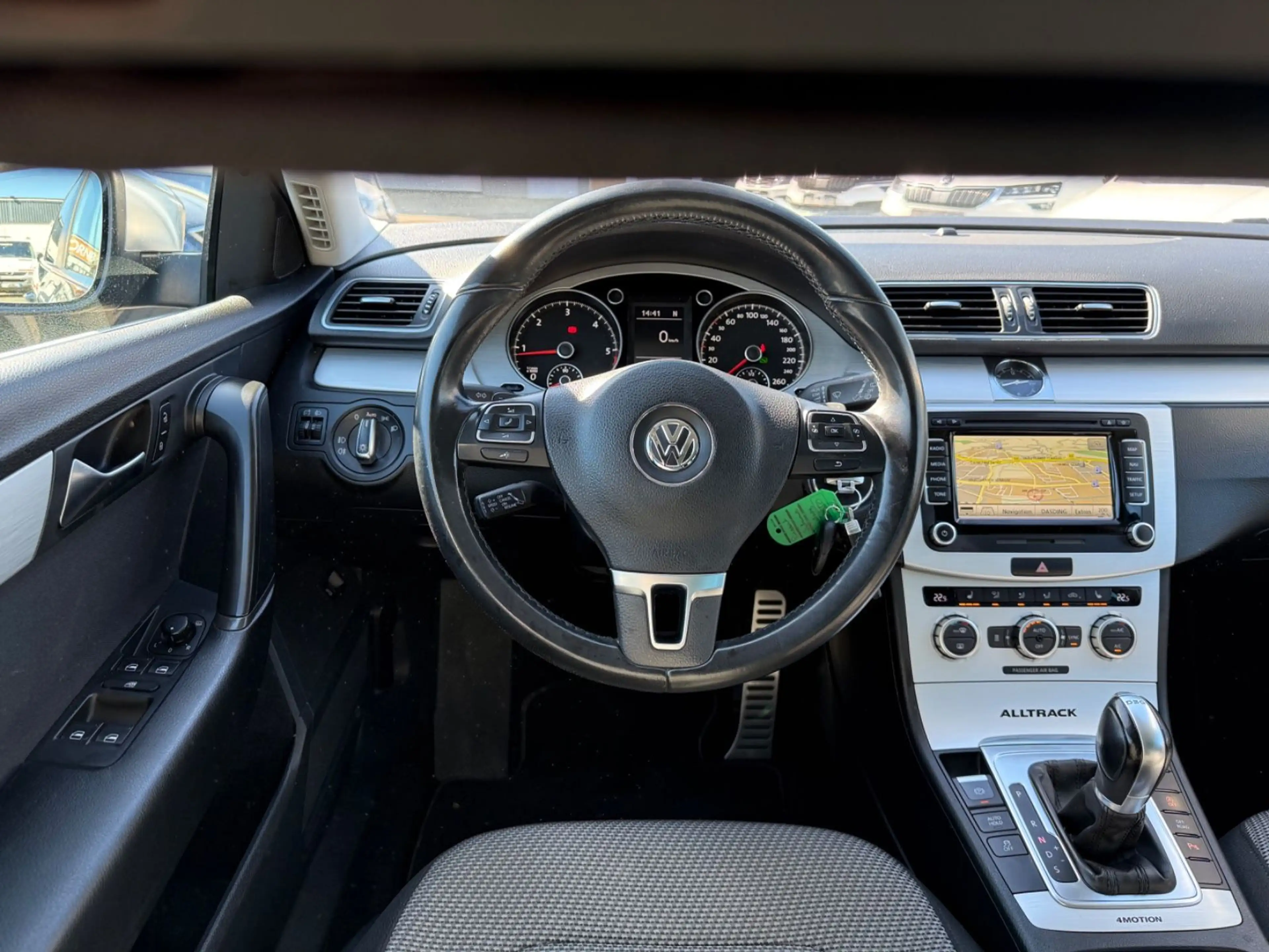 Volkswagen Passat Alltrack Variant Basis BMT 4Motion-DSG- — photo 15