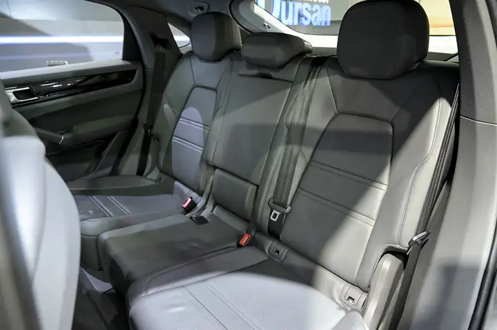 Porsche Cayenne Coupé E-Hybrid 3.0 2021, foto 16