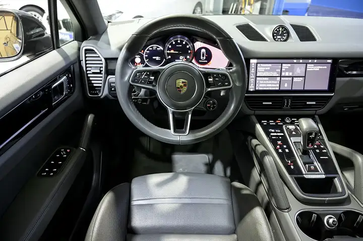 Porsche Cayenne Coupé E-Hybrid 3.0 2021, foto 37