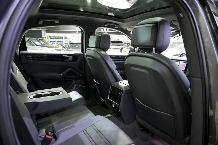 Porsche Cayenne Coupé E-Hybrid 3.0 2021, foto 14