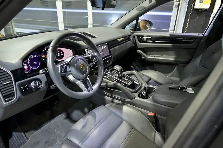 Porsche Cayenne Coupé E-Hybrid 3.0 2021, foto 6