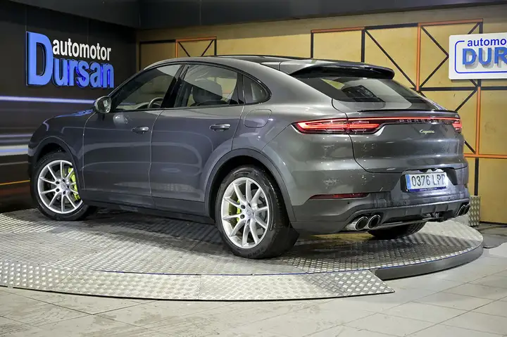 Porsche Cayenne Coupé E-Hybrid 3.0 2021, foto 4