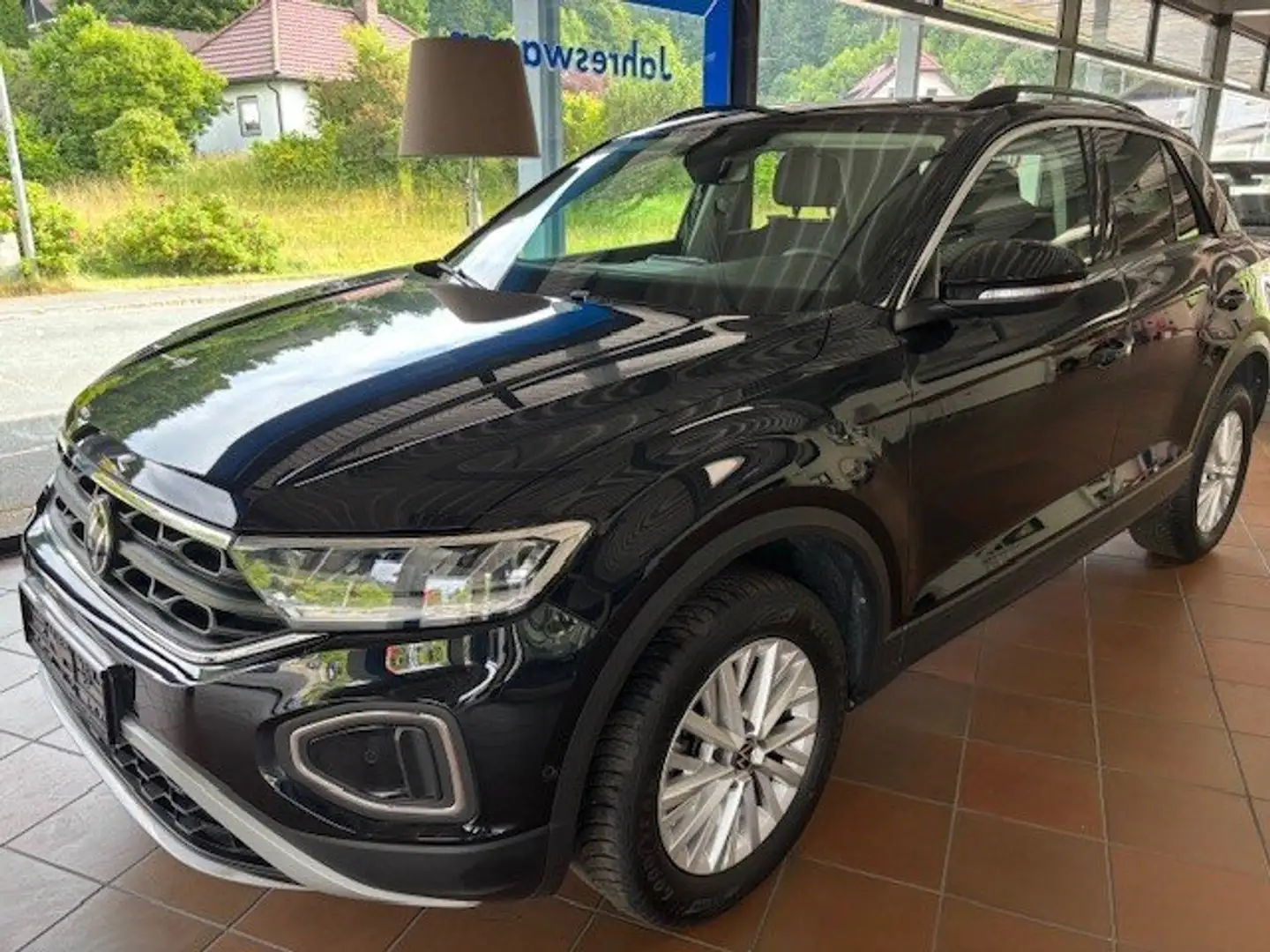 Volkswagen T-Roc 1.0 TSI OPF Life Schwarz - 1