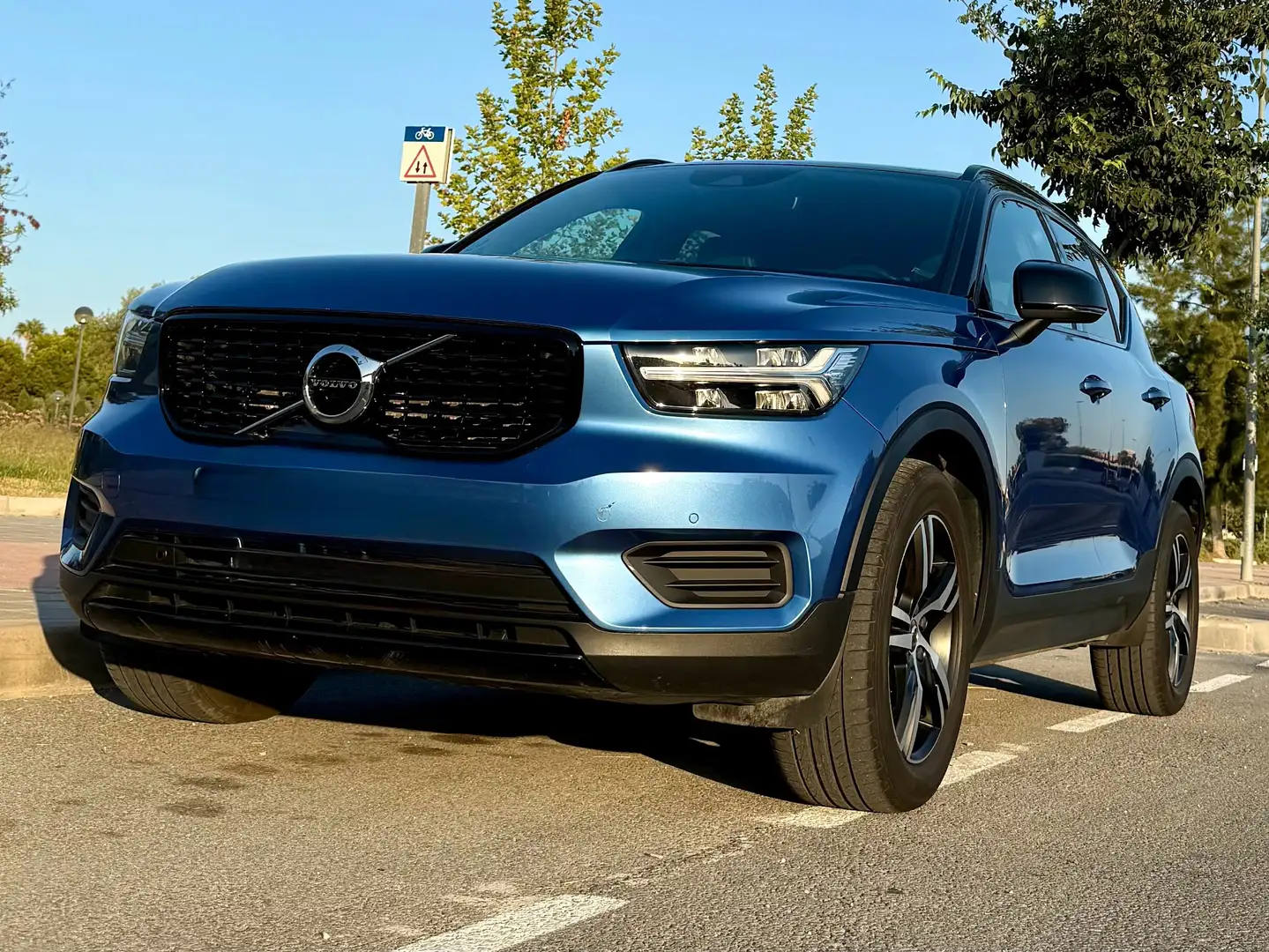 Volvo XC40 XC40 T4 R-Design AWD Aut. R-Design Premium Edition Azul - 1