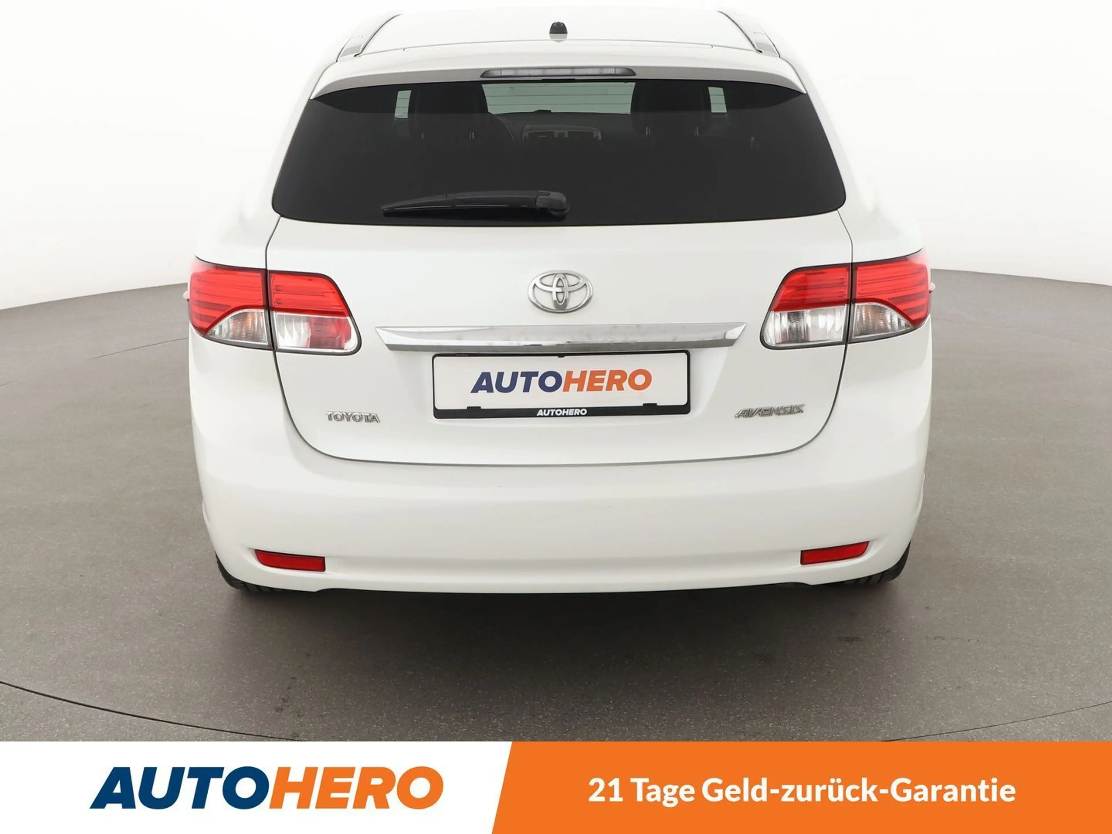 Toyota Avensis 1.8 Comfort*TEMPO*LIM*PDC*SHZ*ALU*KLIMA* — photo 5