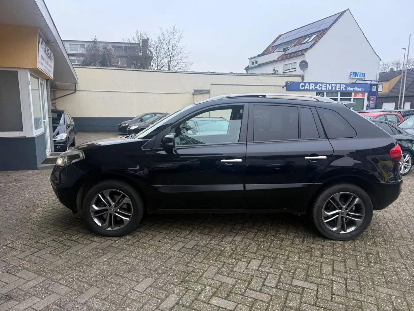 Renault Koleos Night&Day 4x4*AUTOMATIK*BOSE*PANO*NAVI*** Schwarz - 2