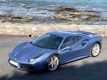 488 GTB Azzurro California historic color