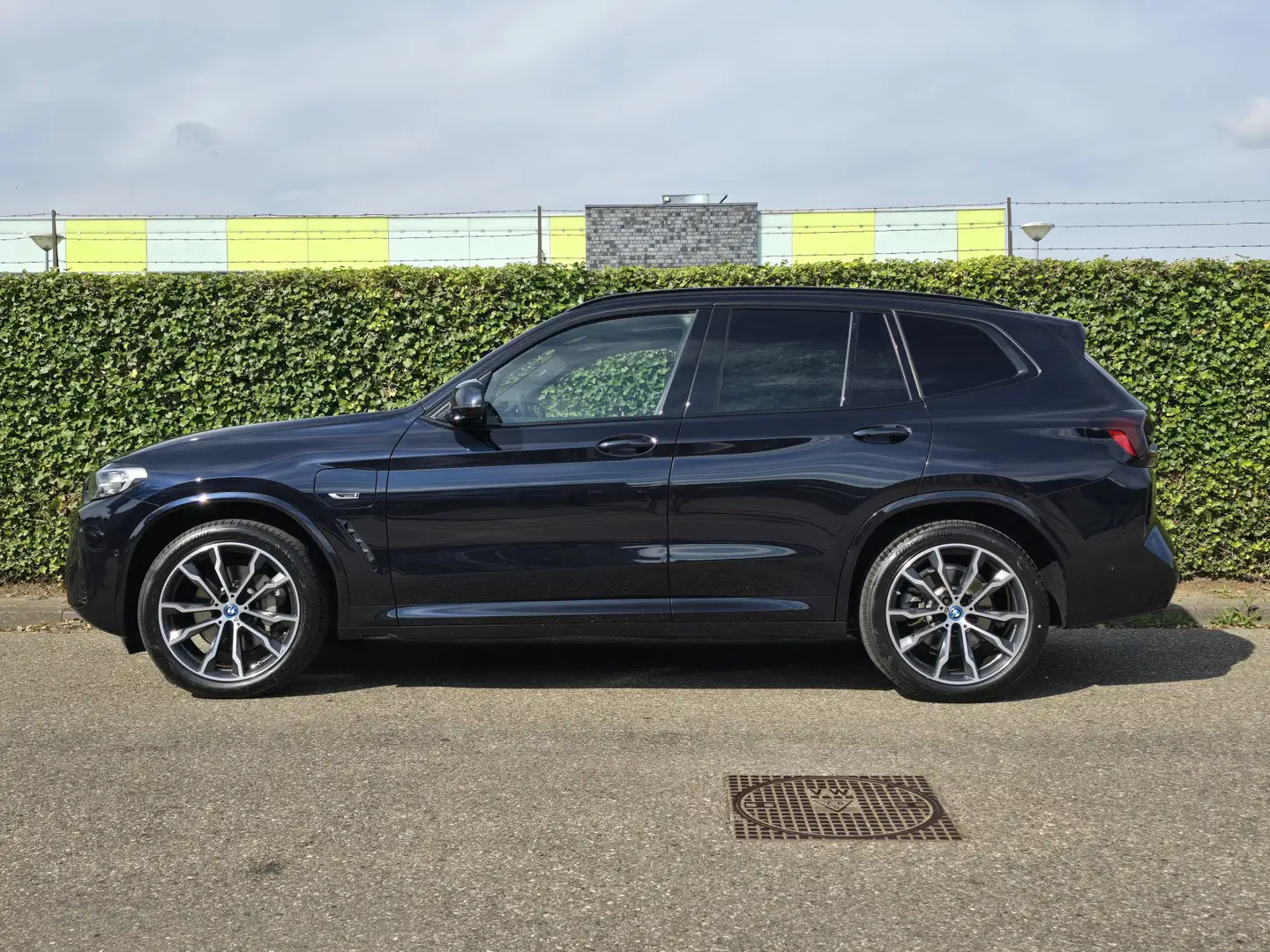 BMW X3 xDrive30e M-SPORT PAKKET INT. EN EXT. 292 PK PANO Zwart - 2
