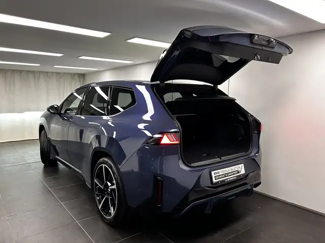 BMW Ix3 view 11