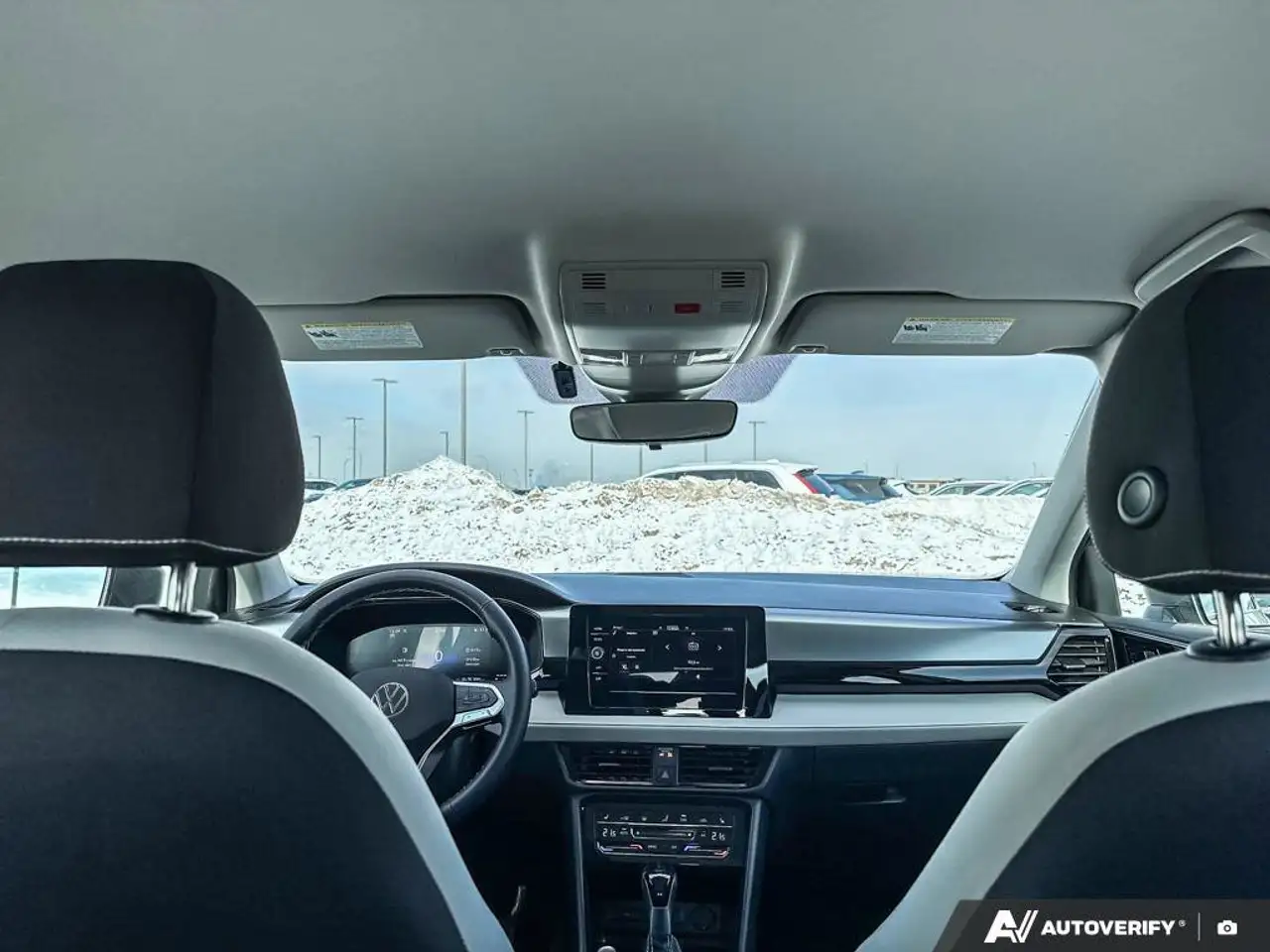 Volkswagen Taos снимка Volkswagen Taos