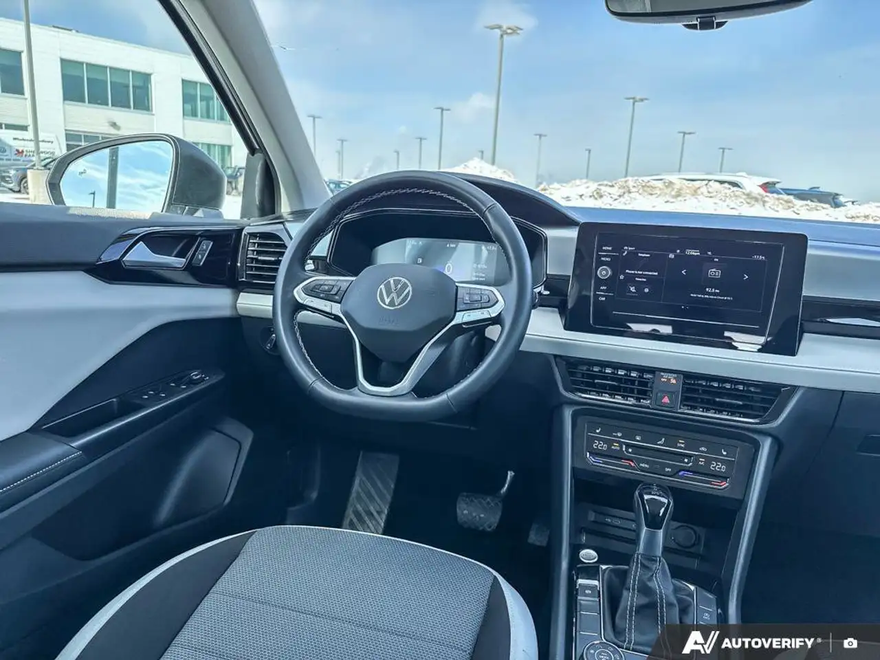 Volkswagen Taos снимка Volkswagen Taos