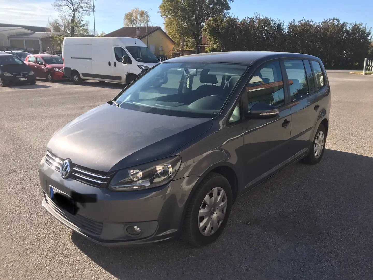 Volkswagen Touran Touran+II+2010+1.2+tsi+Trendline Grey - 1