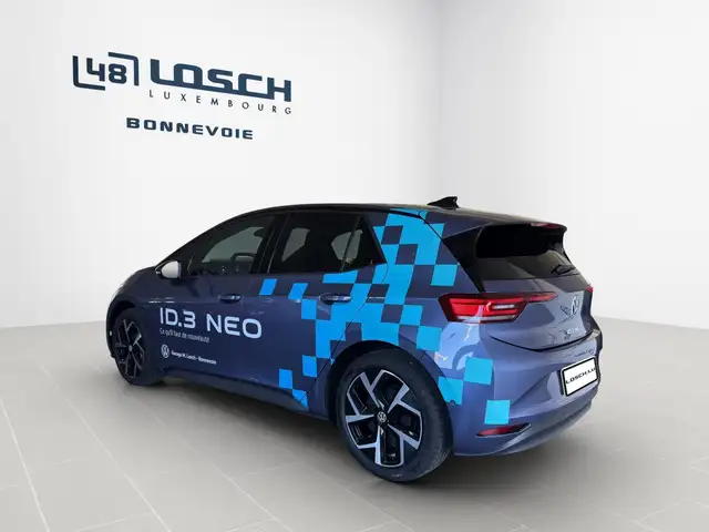 Volkswagen Id.3 view 5