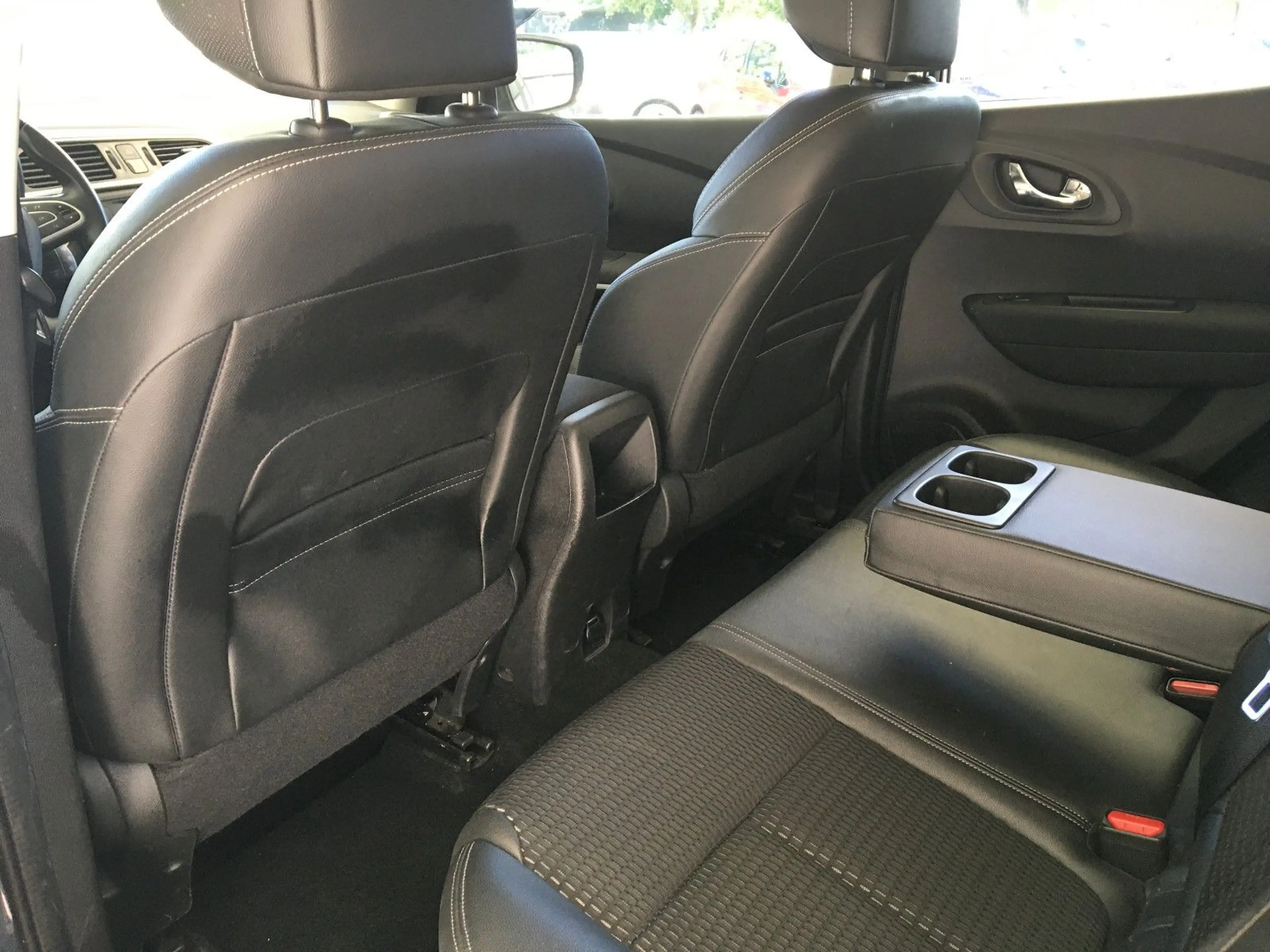 Renault Kadjar TCe 140 Limited/Navi/Klimatr/Temp/S&S/NSW — photo 11