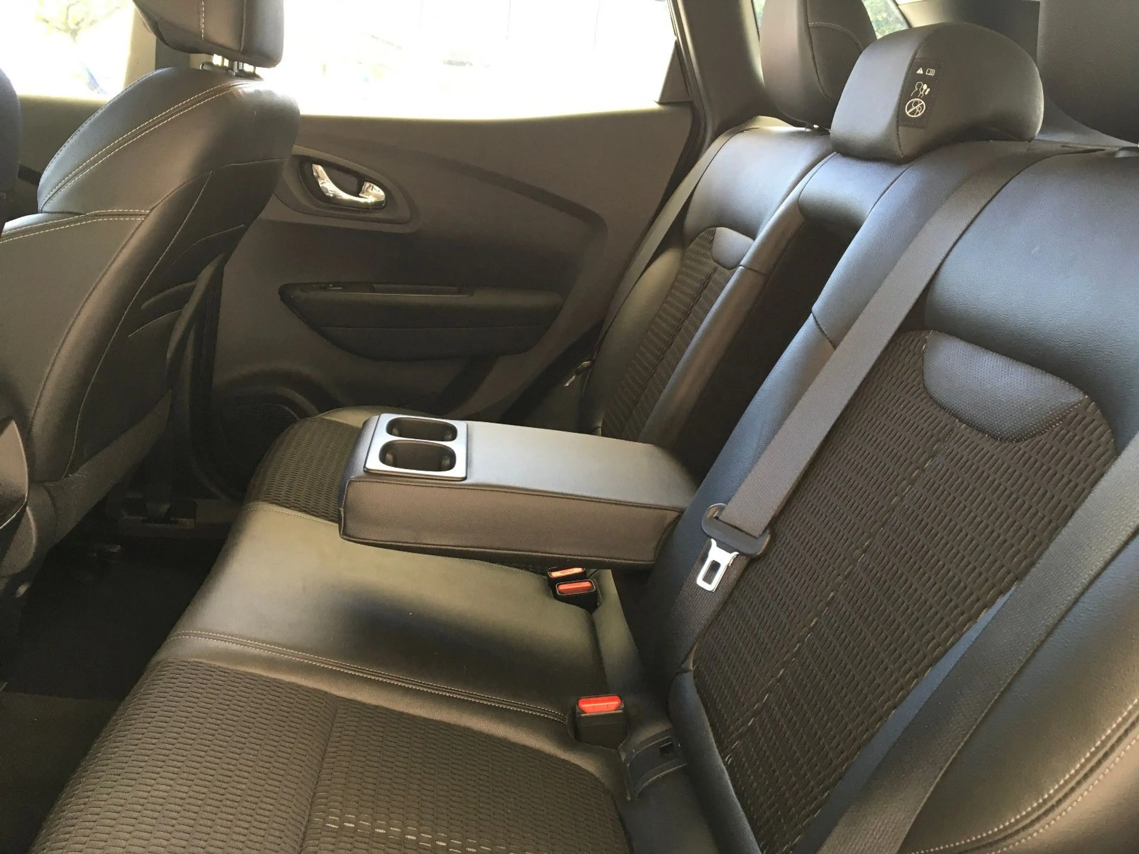 Renault Kadjar TCe 140 Limited/Navi/Klimatr/Temp/S&S/NSW — photo 10