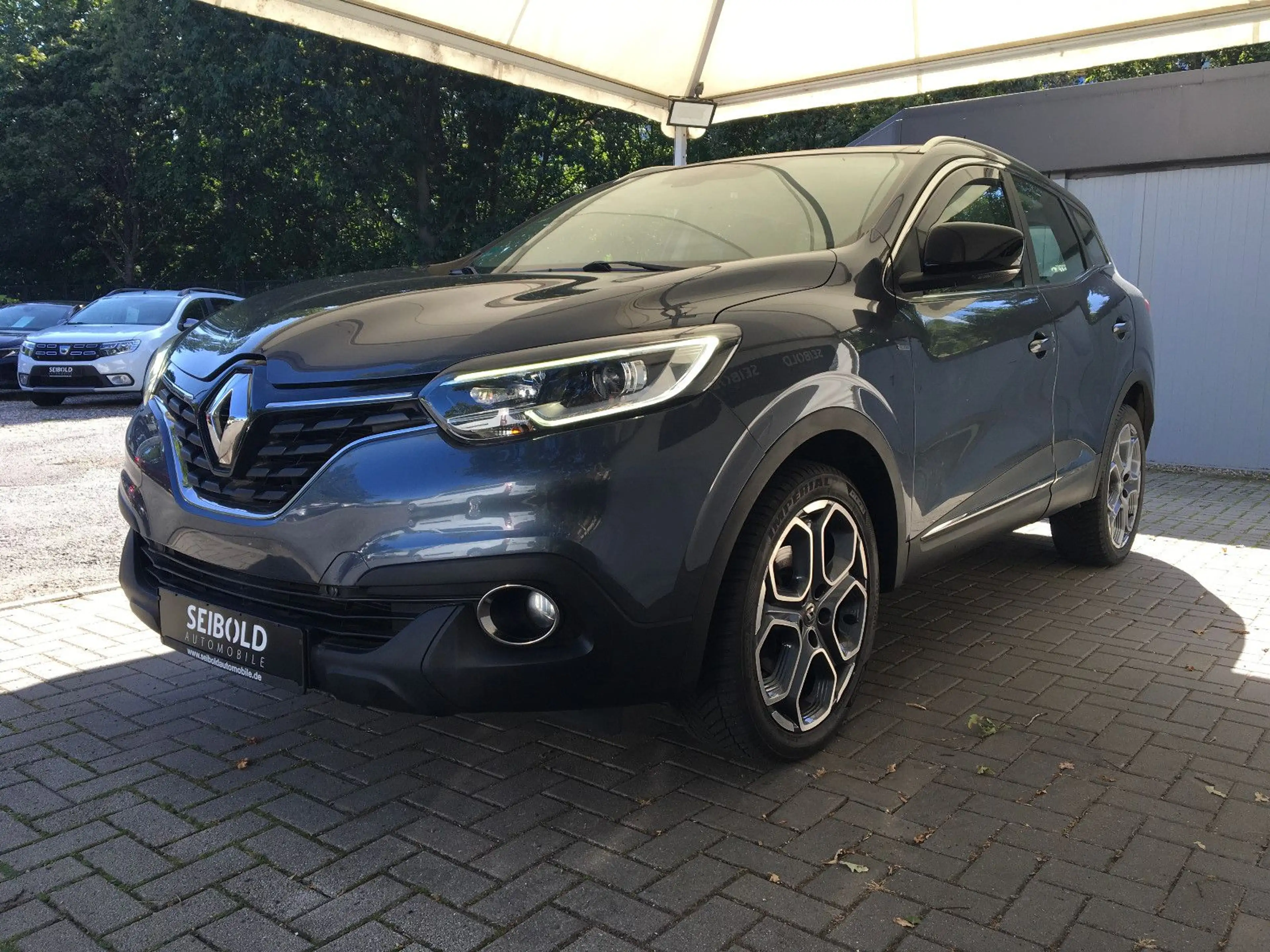 Renault Kadjar TCe 140 Limited/Navi/Klimatr/Temp/S&S/NSW