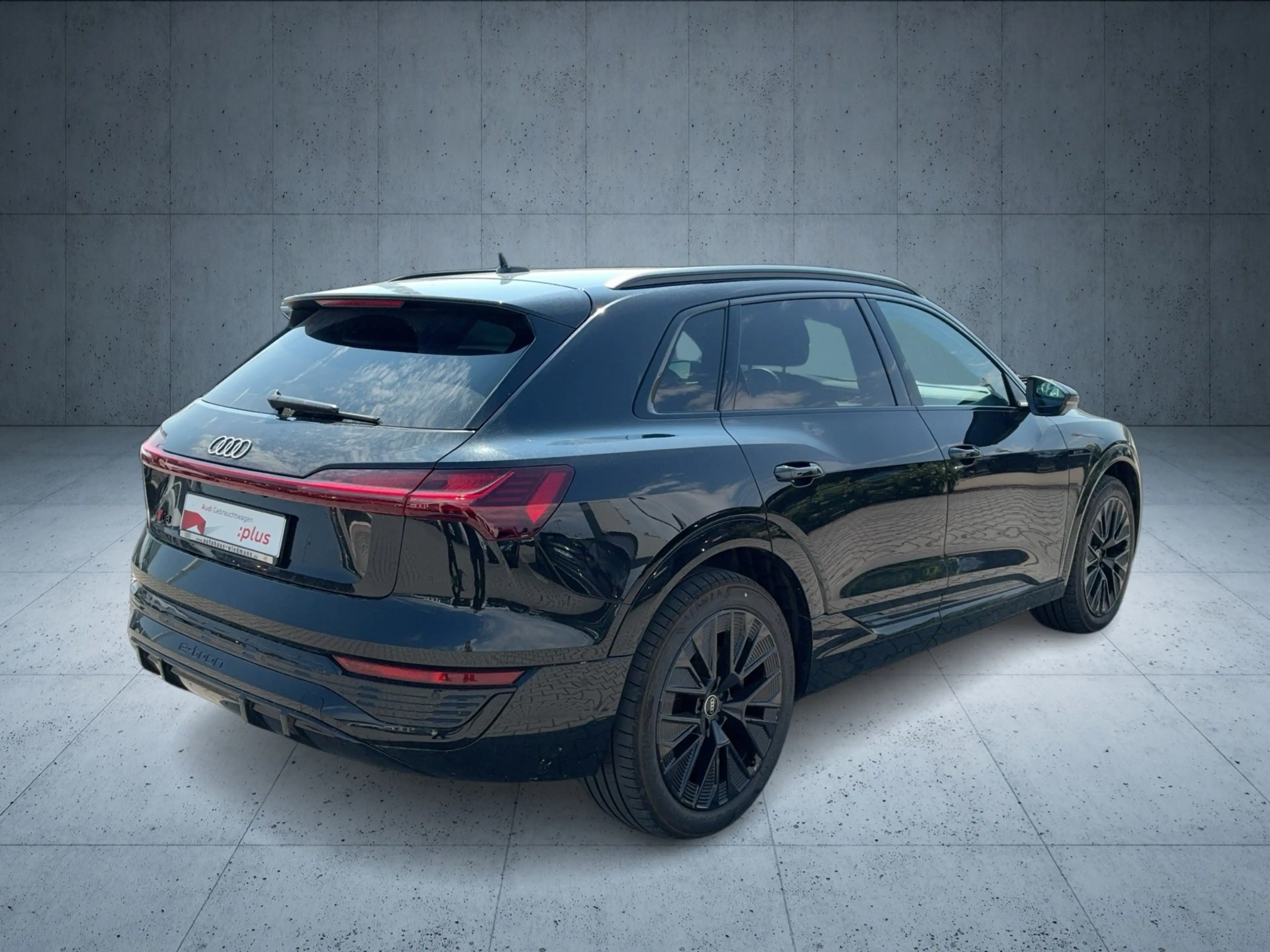 Audi Q8 e-tron S line 50 qu. Matrix 21 ACC 360 — photo 6