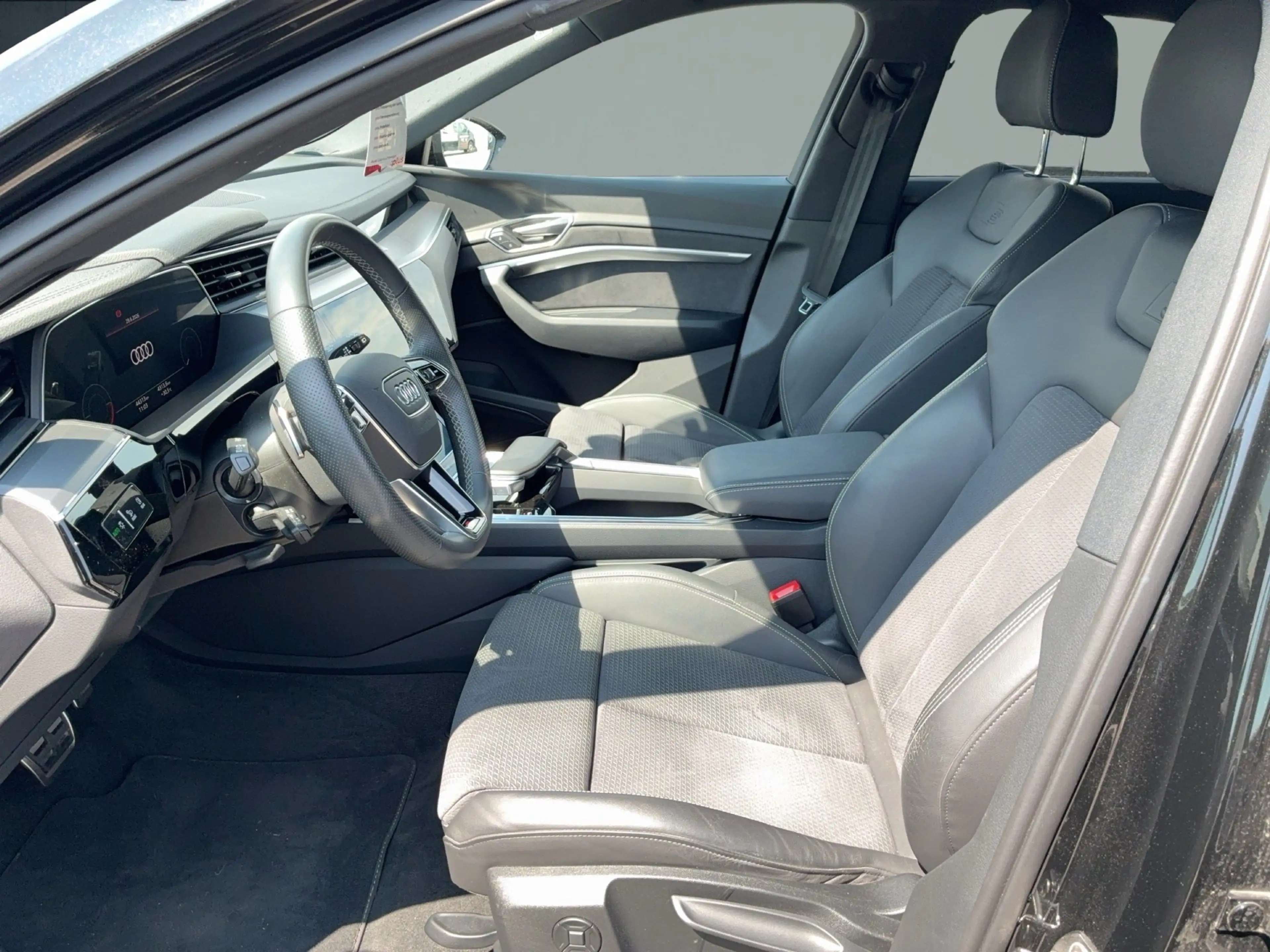 Audi Q8 e-tron S line 50 qu. Matrix 21 ACC 360 — photo 10