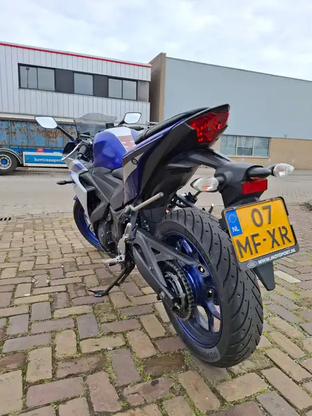 Yamaha YZF-R3 - foto 6