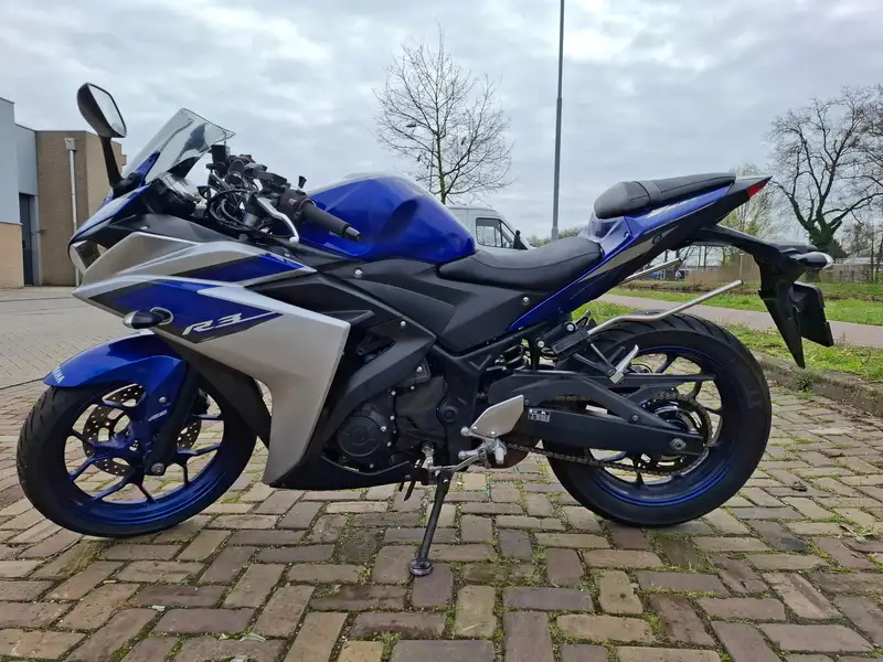 Yamaha YZF-R3 - foto 4