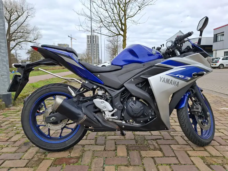 Yamaha YZF-R3 - foto 3