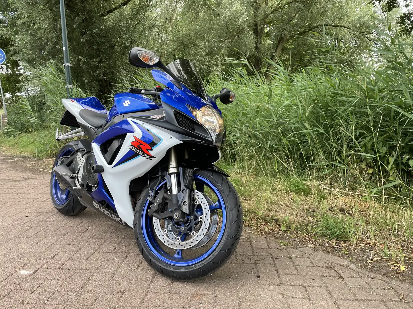 Suzuki GSX-R 600 Blauw - 2