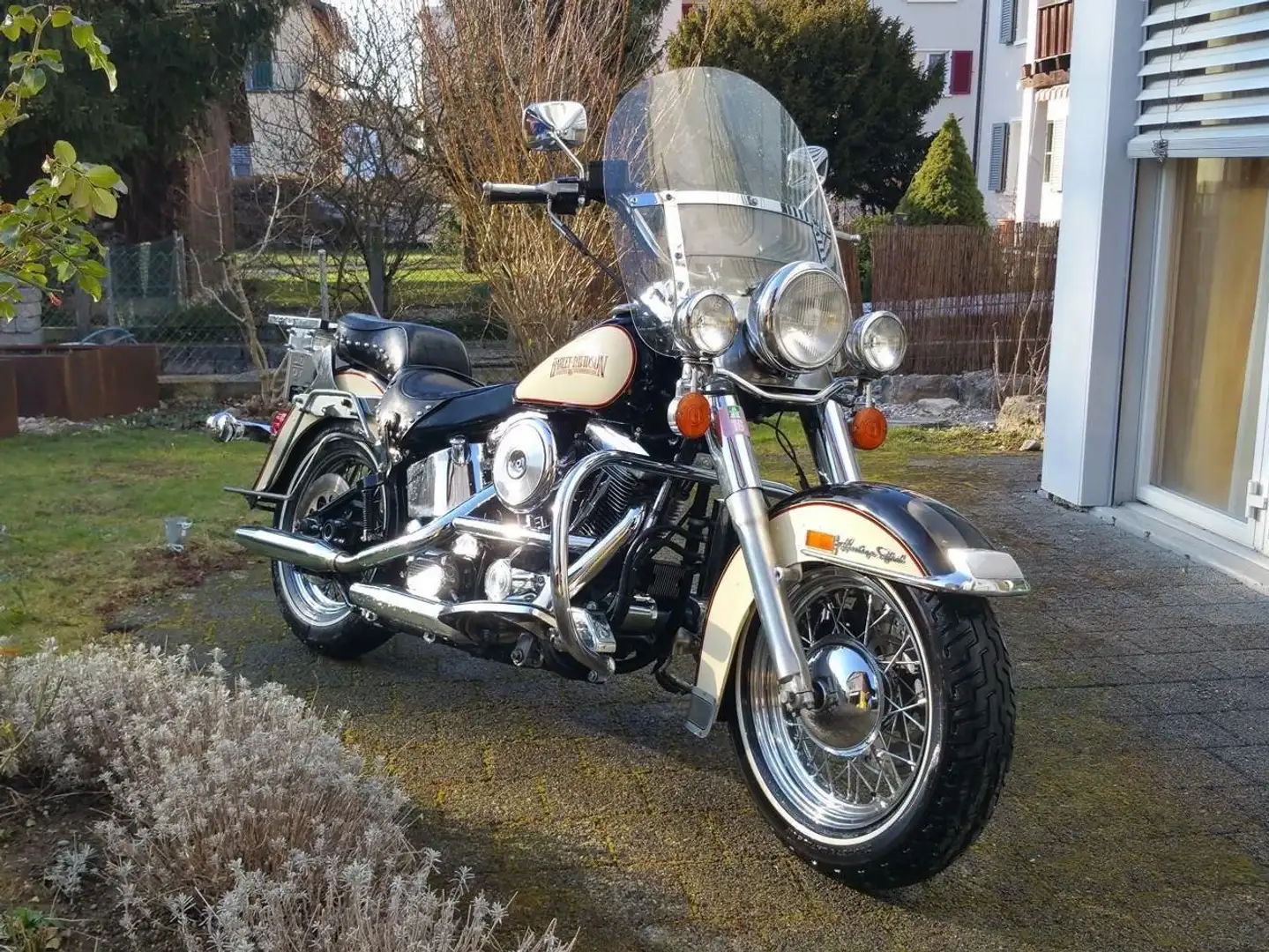 Harley-Davidson Heritage Softail Fekete - 1
