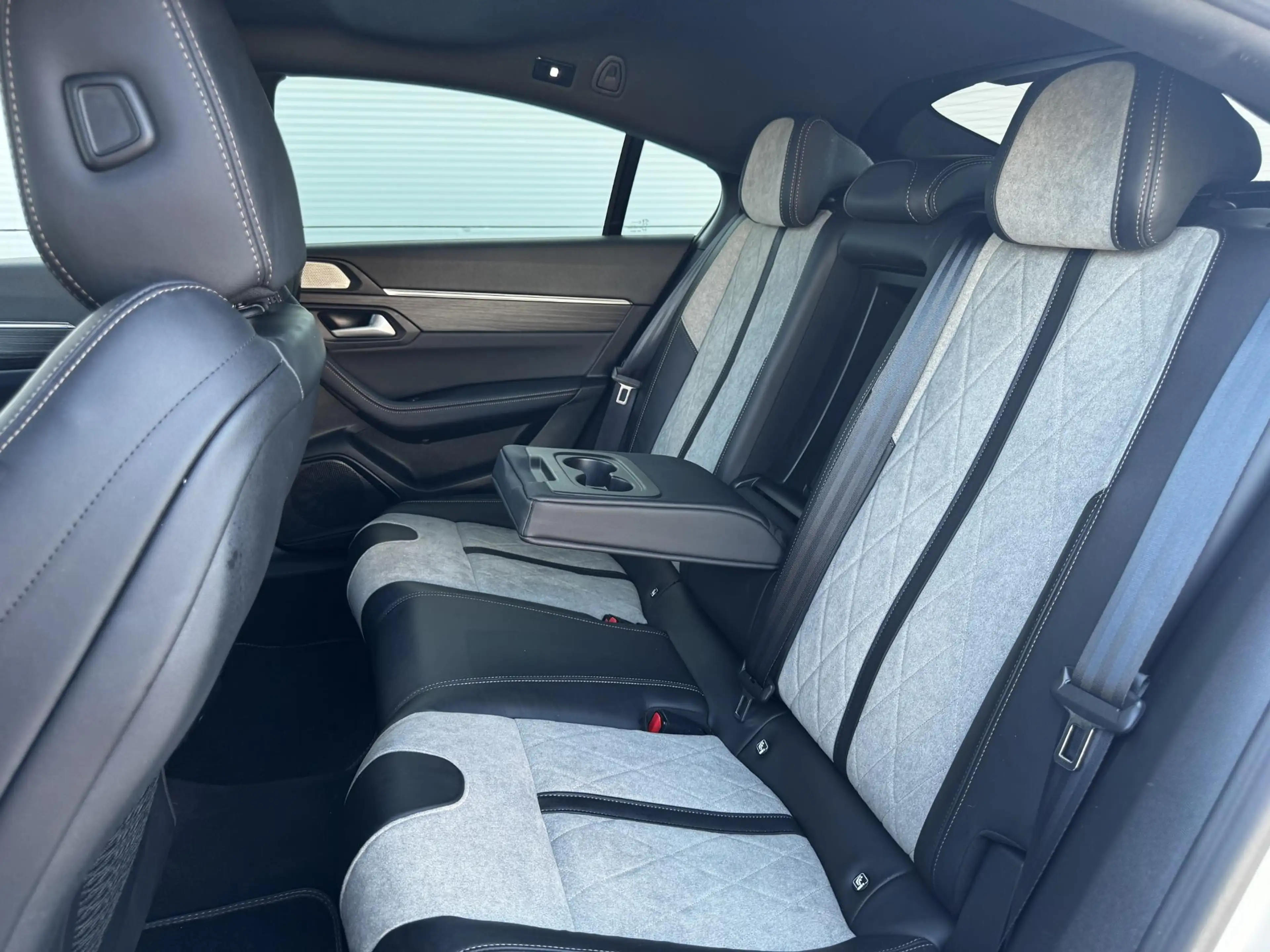 Peugeot 508 SW 1.6 HYbrid GT / Panoramadak / Adaptief Cruise C — photo 9