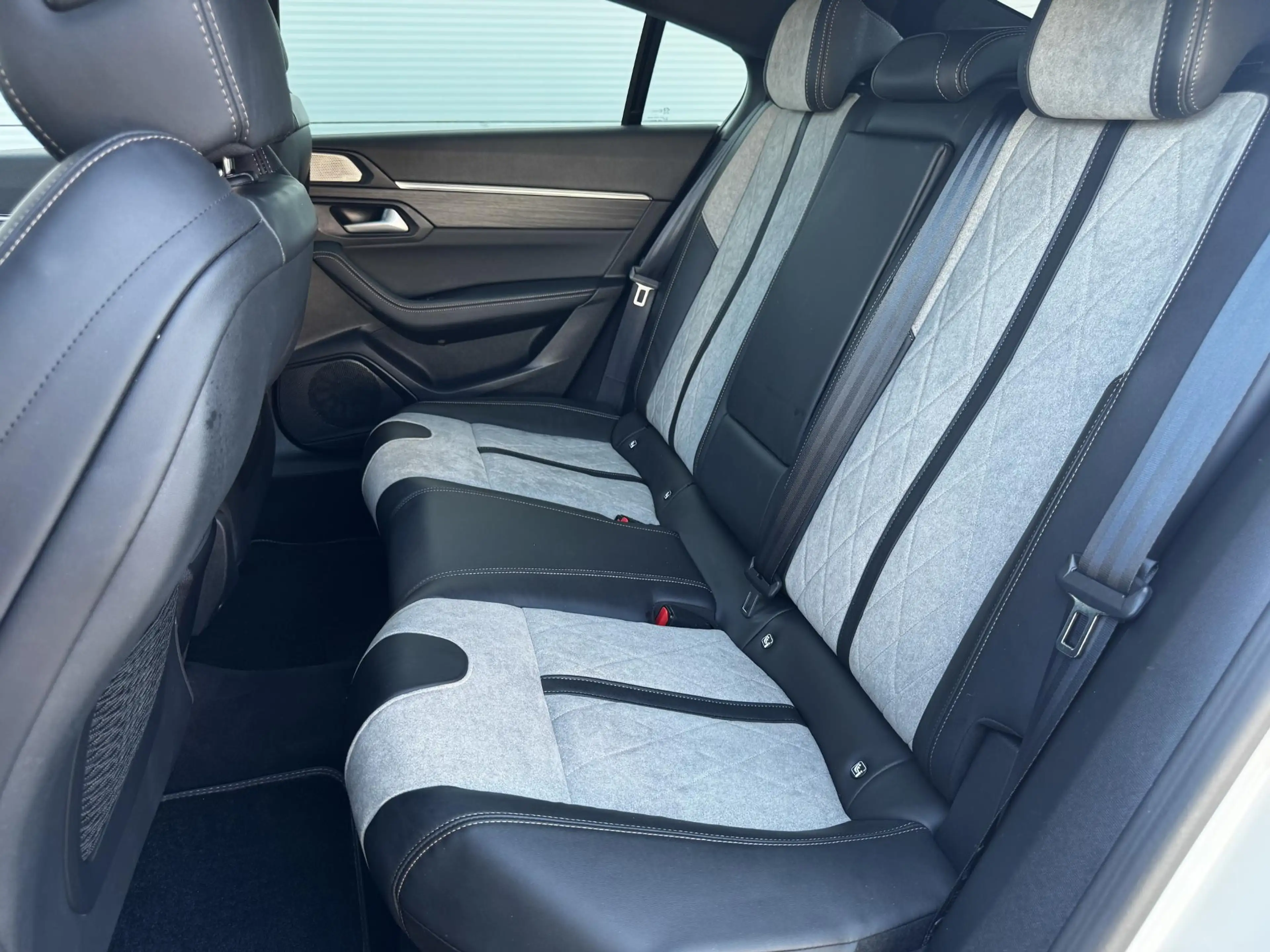 Peugeot 508 SW 1.6 HYbrid GT / Panoramadak / Adaptief Cruise C — photo 10