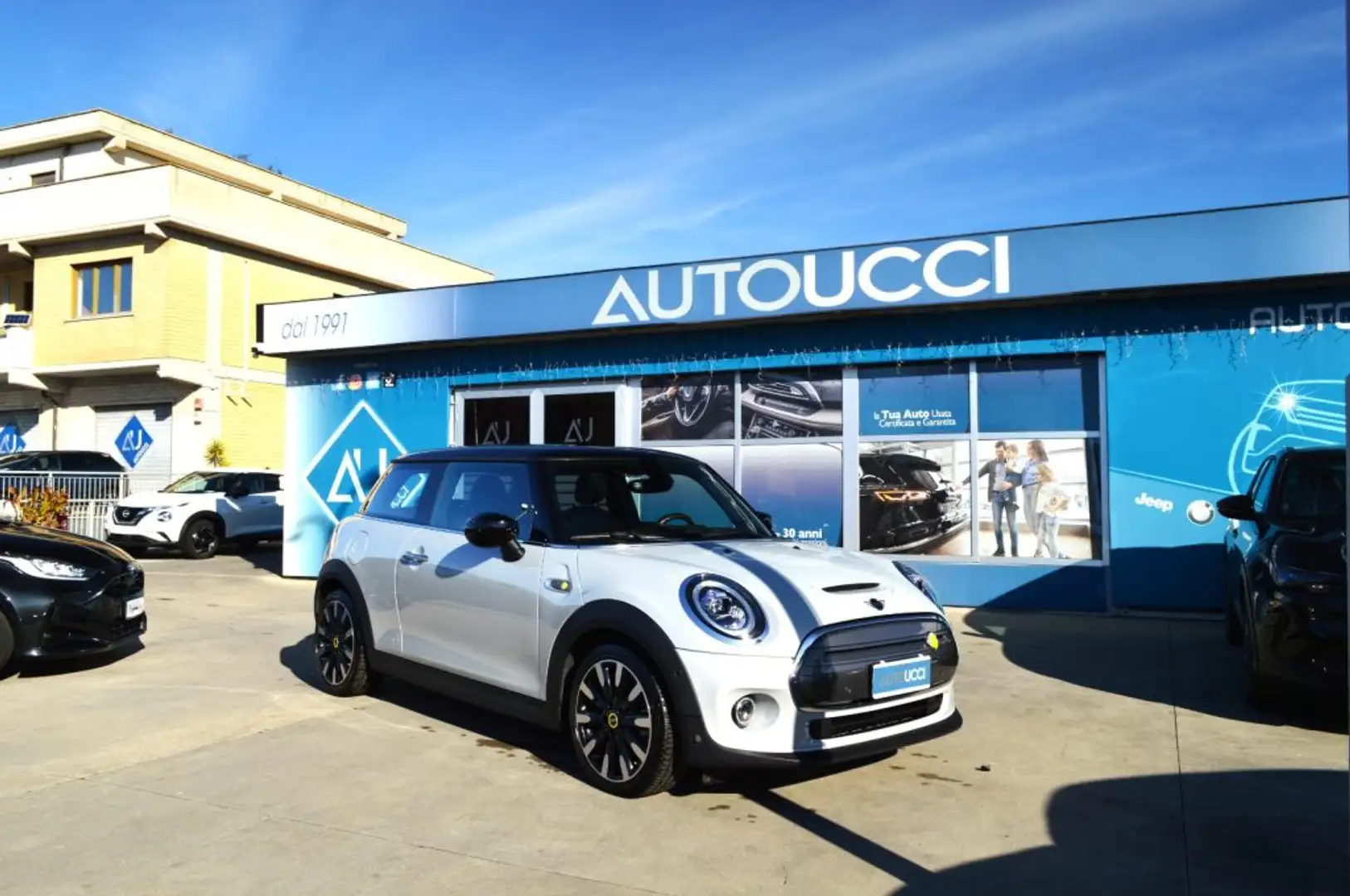 MINI Cooper SE Cooper SE XL TETTO APRIBILE INTERNI IN PELLE Weiß - 1