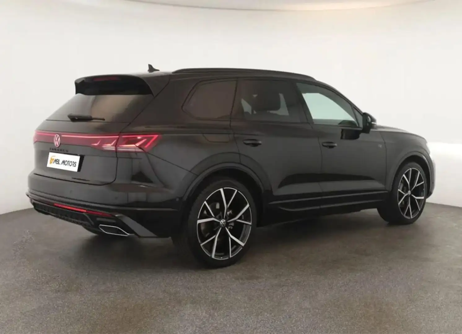 Volkswagen Touareg 3.0 TDI 231 CV 4M R-LINE PELLE TETTO ACC CERCHI 22 Nero - 2