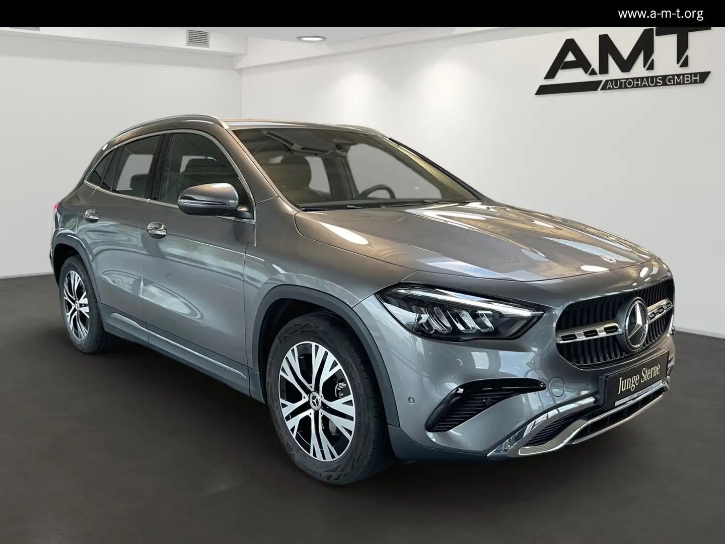 Mercedes-Benz GLA 180 GLA 180 Progressive Line Adv.*AHK*Kamera*LED Navi Grau - 2