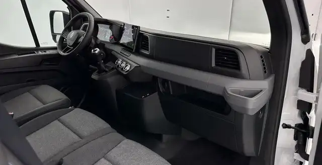 Renault Master view 9