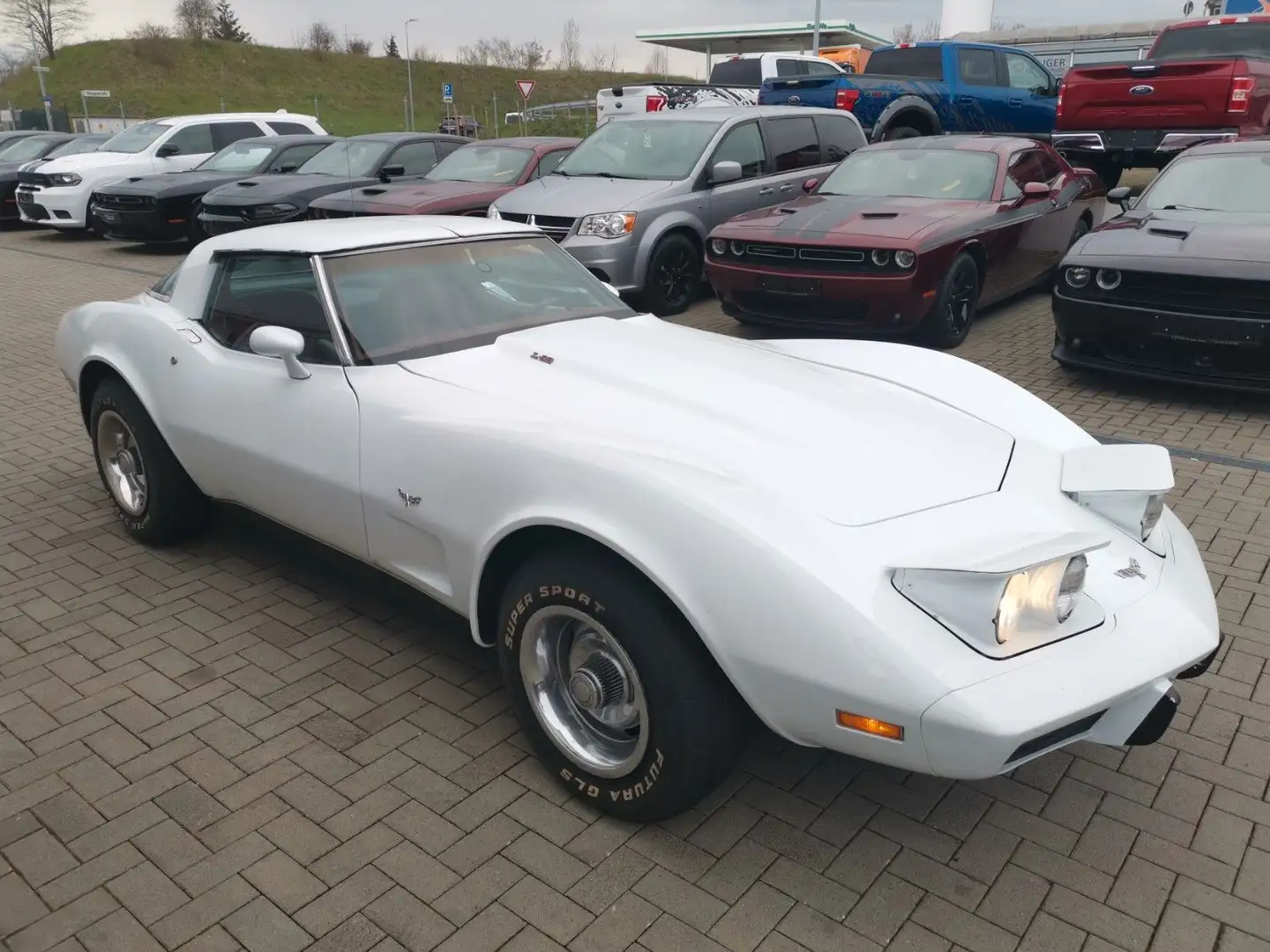 Corvette C3 5.7L Oldtimer*Schalter*Original Zust.*Targa Weiß - 1