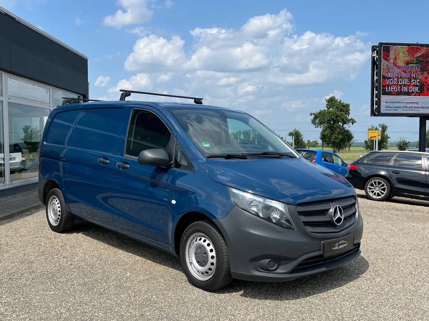 Mercedes-Benz Vito 111 CDI Kompakt Blau - 1
