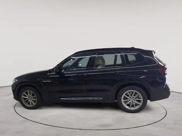 BMW X3 view 6