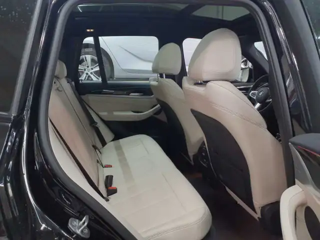 BMW X3 view 14