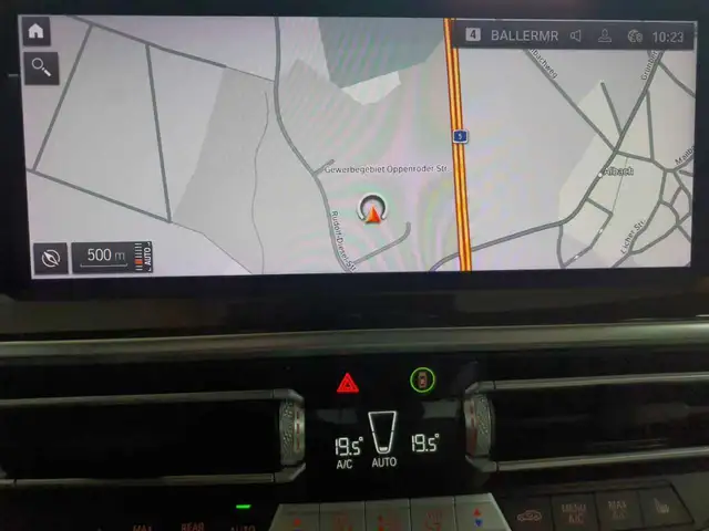 BMW X3 view 12