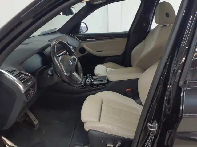 BMW X3 view 7