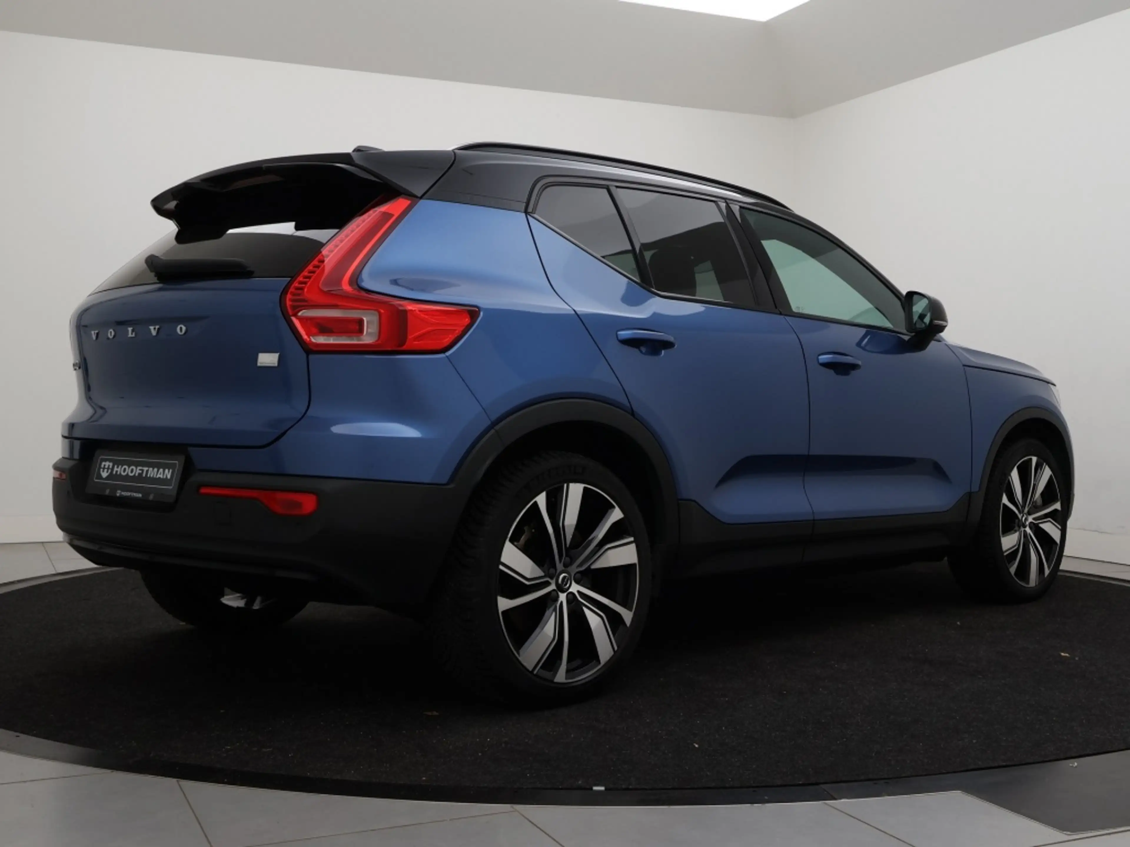 Volvo XC40 RECHARGE PURE ELECTRIC SCHUIFDAK HARMAN KARDON 20I — photo 3