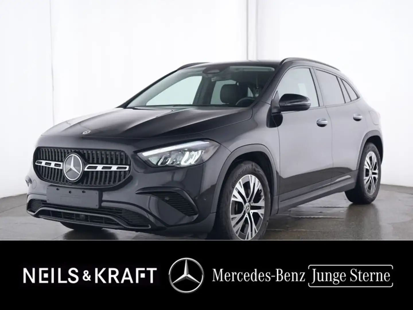 Mercedes-Benz GLA 200 NIGHT+PROGRESSIVE+TOTW+AMBIENTE+AHK+KAM Noir - 1