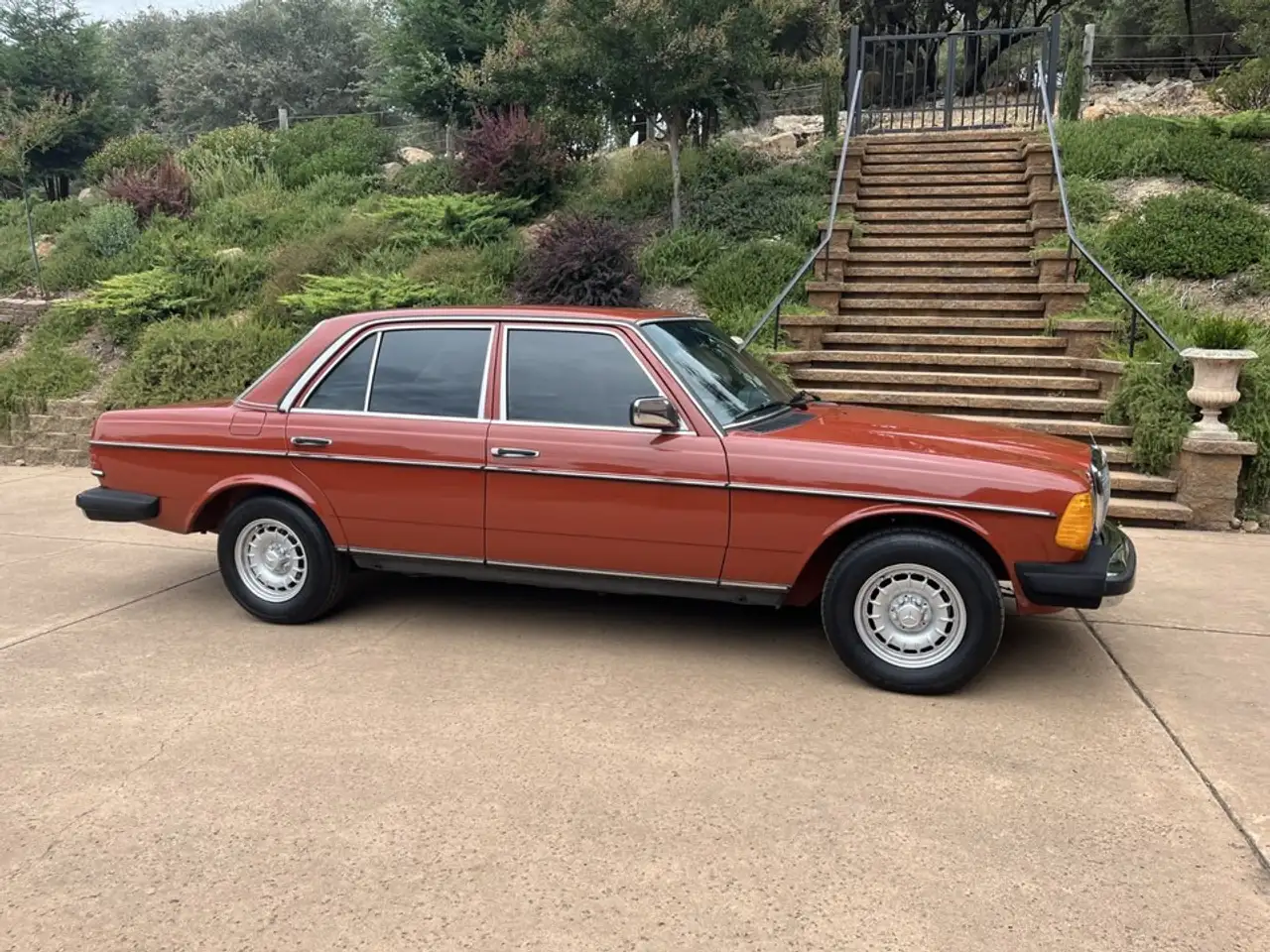 Mercedes-Benz 300 D W123 TURBO DIESEL, foto 2