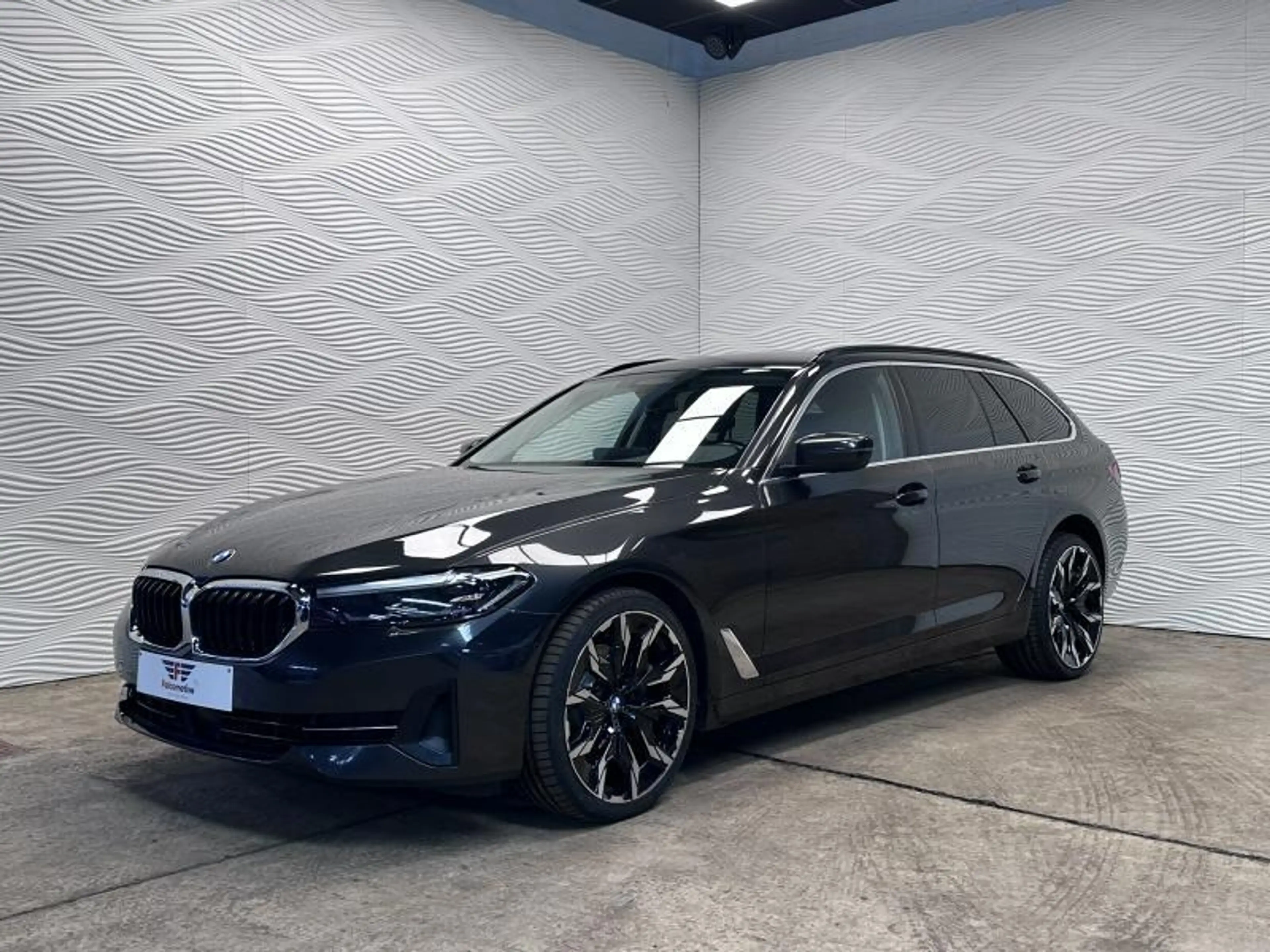 BMW 518 d*AUT*CARPLAY*ZTLVERW.*TOURING*