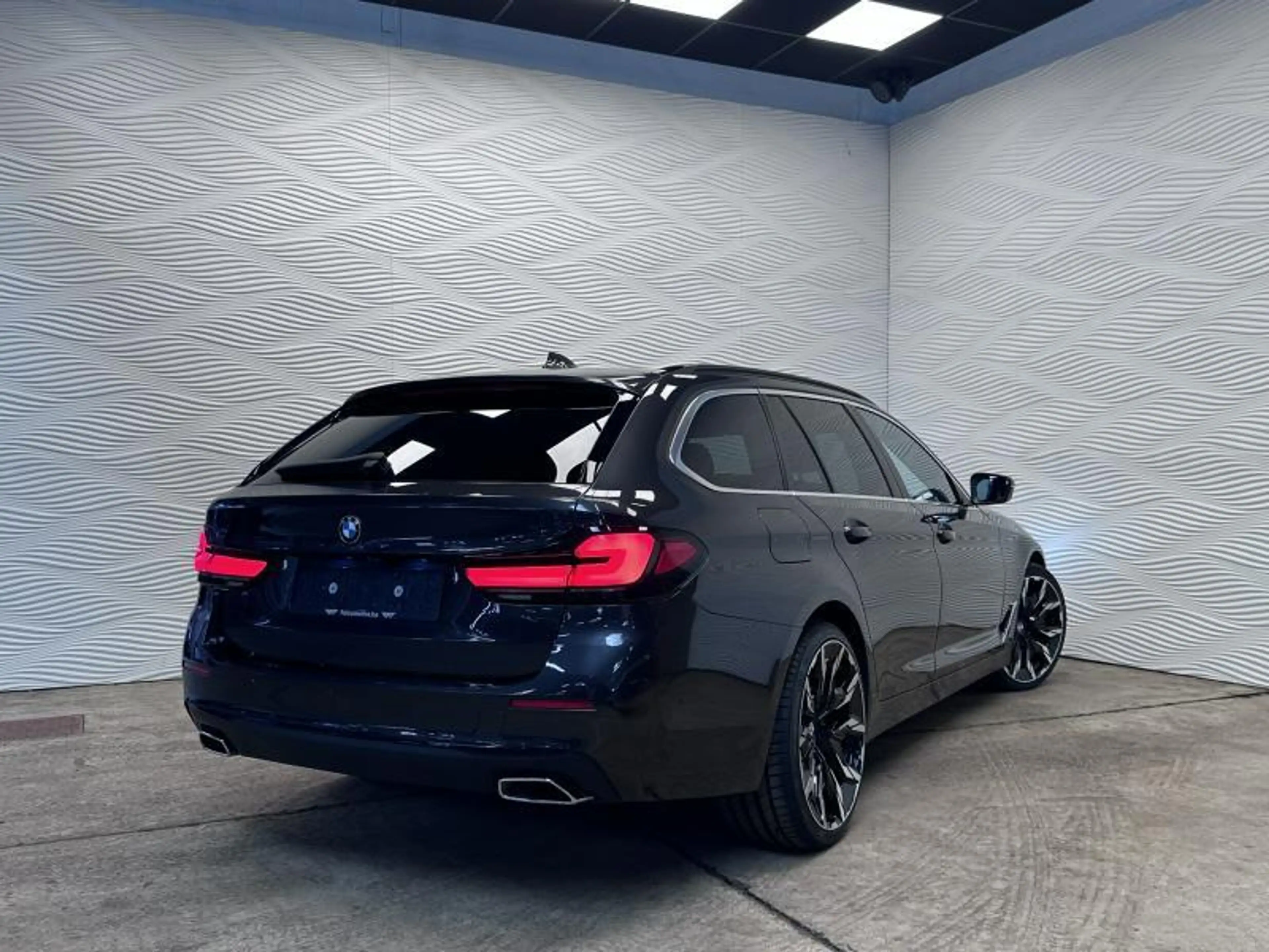 BMW 518 d*AUT*CARPLAY*ZTLVERW.*TOURING* — photo 12