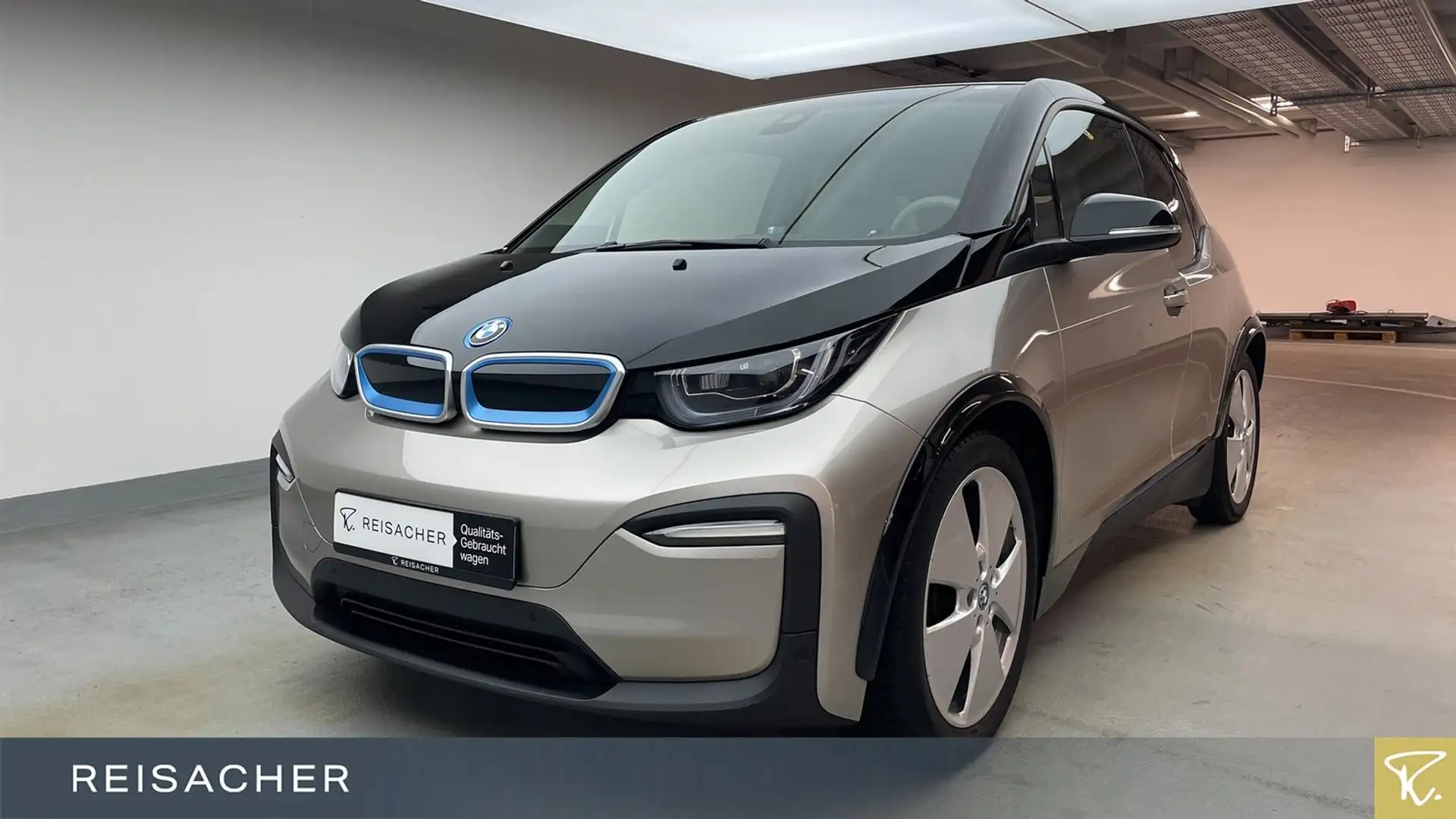 BMW i3 120Ah LOFT Sportpaket,Navi,DA+,RFK,SzHzg,DAB Stříbrná - 1
