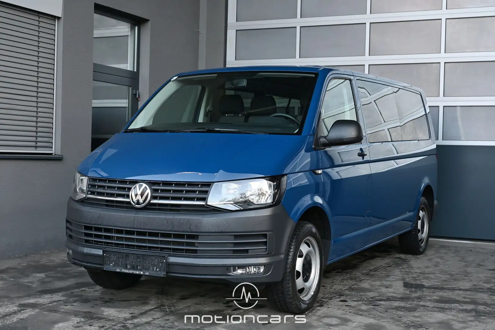 Volkswagen T6 Kombi T6 2.0 TDI Kombi lang *9-Sitzer* Pickerl NEU Blau - 1