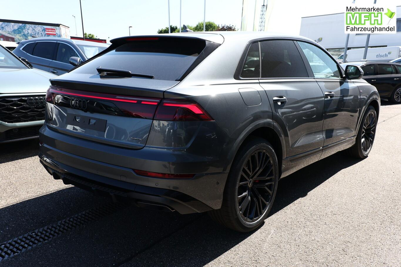 Audi Q8 S line 2xS AssistenzP+ 22Z Laser Pano B&O Leder... — photo 2